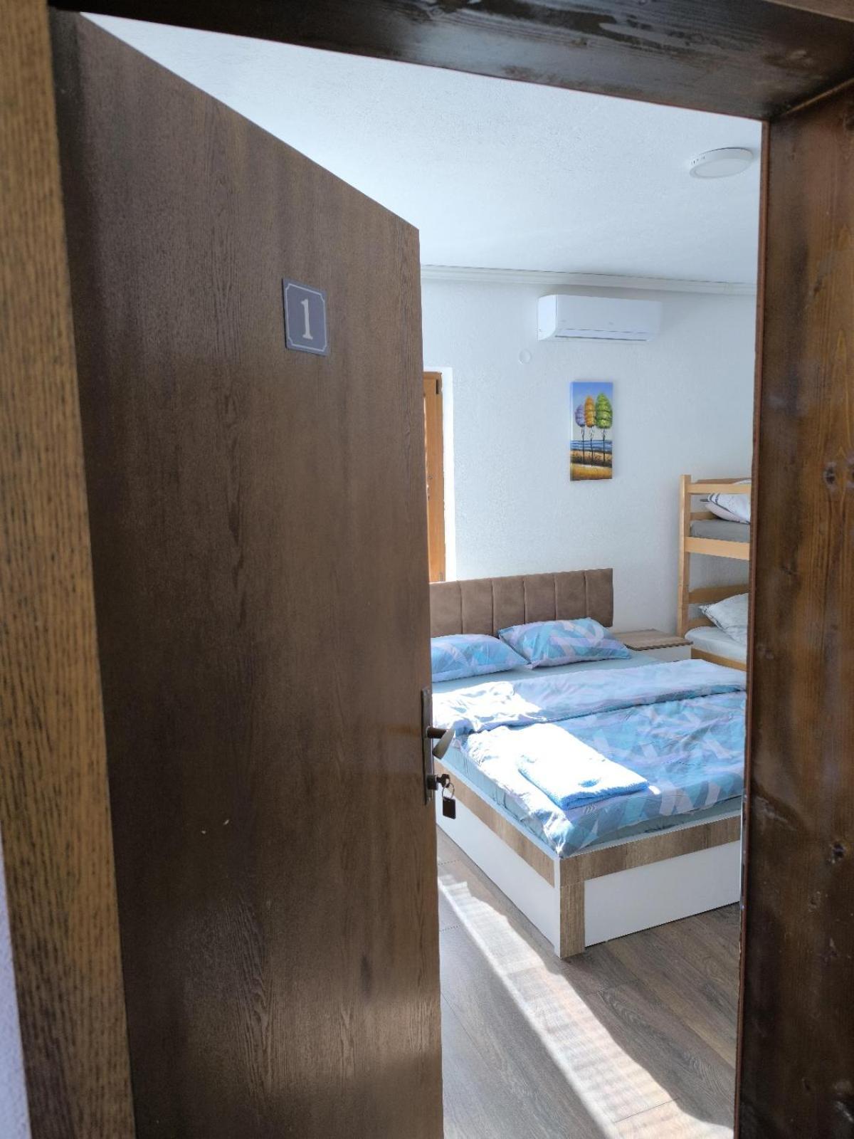 Mountain House - Brezovica Apartman Kültér fotó