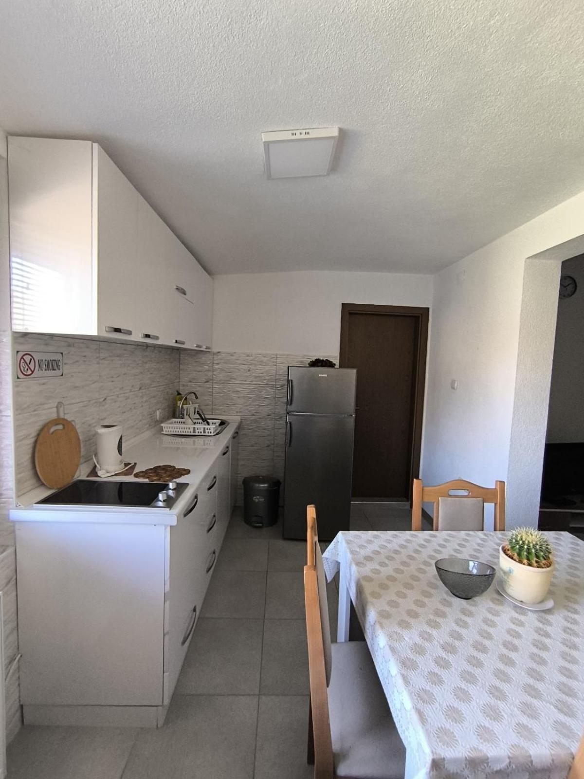 Mountain House - Brezovica Apartman Kültér fotó