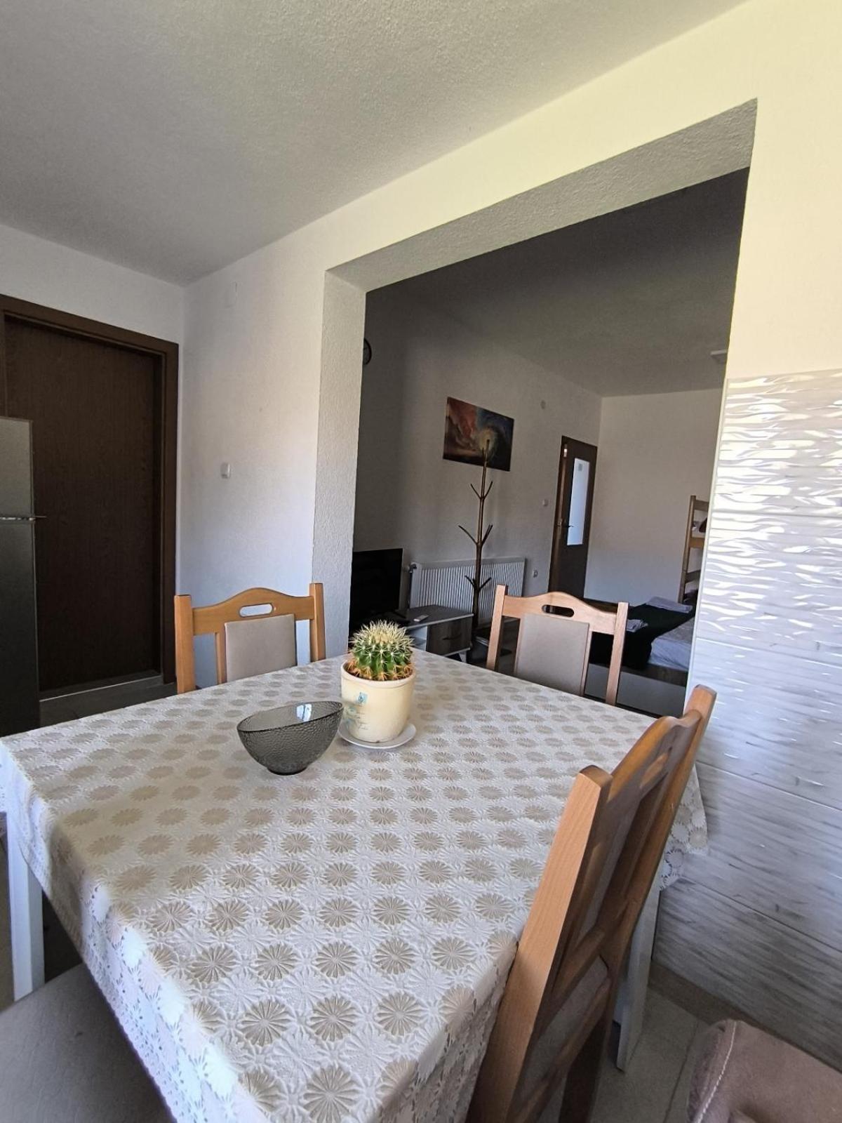 Mountain House - Brezovica Apartman Kültér fotó
