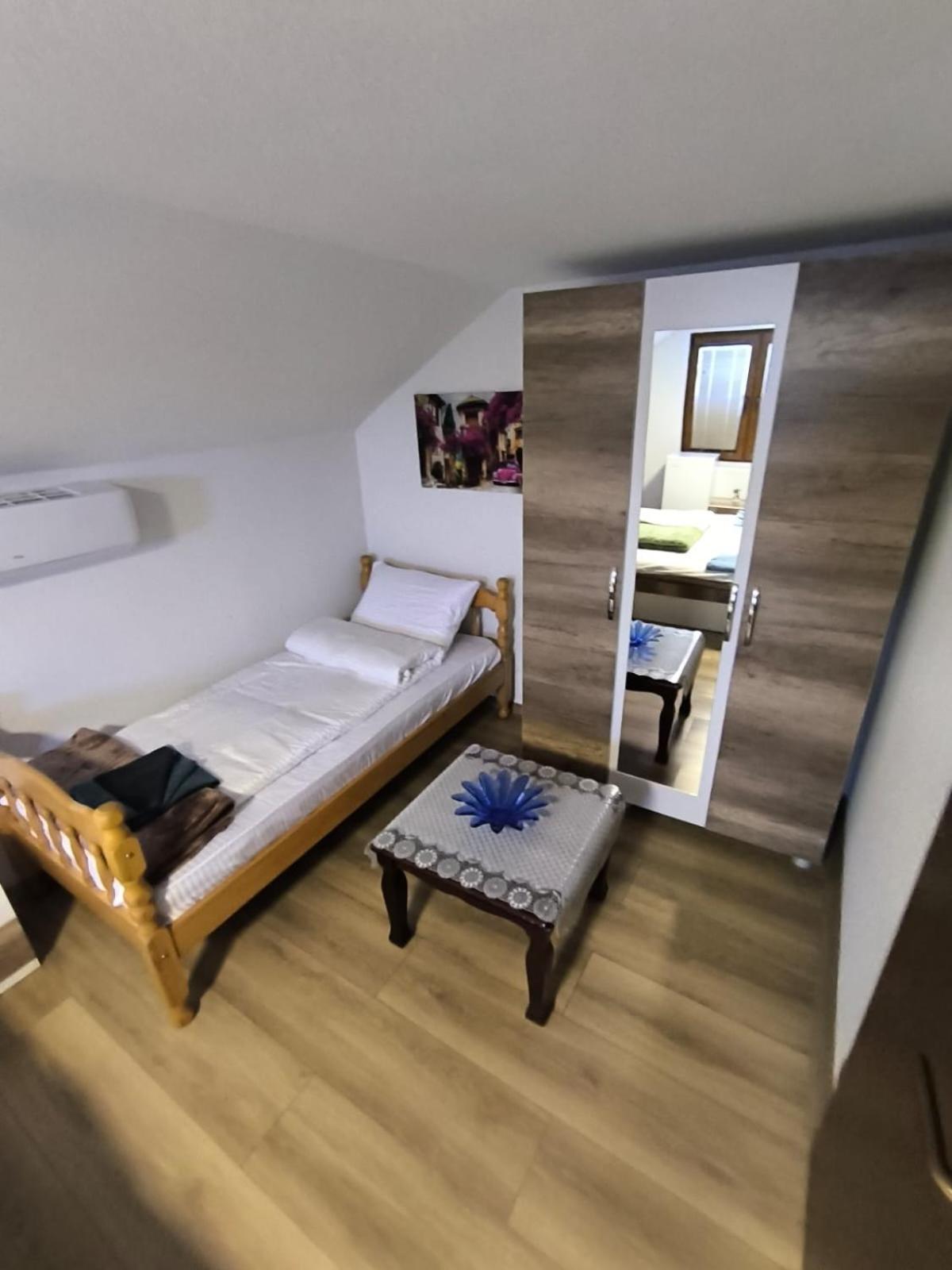 Mountain House - Brezovica Apartman Kültér fotó